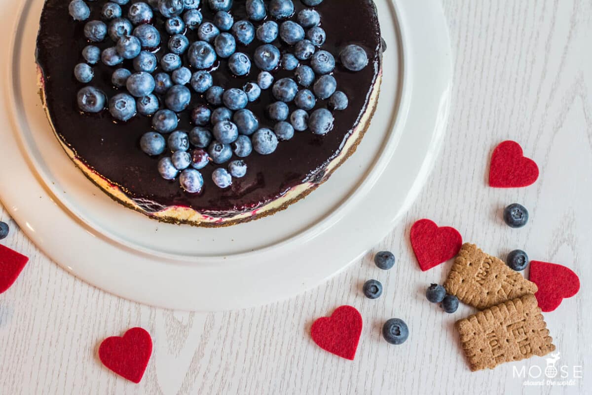 Isländischer Skyr-Cheesecake mit Blaubeertopping - Moose around the world