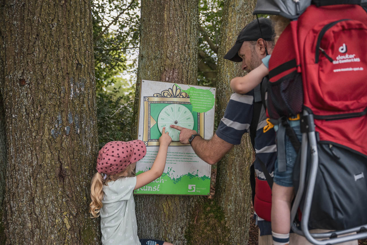 Künstlerpfad Windeck Herchen Abenteuerwanderung Familienwanderung NRW