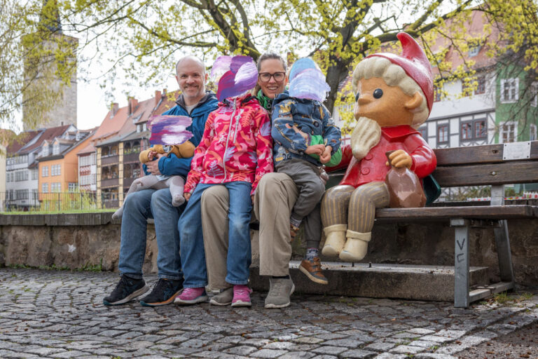 Erfurt mit Kindern entdecken Altstadt Sehenswürdigkeit KiKa Figuren Krämerbrücke egapark