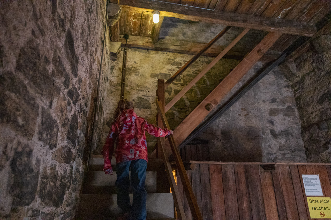 Erfurt mit Kindern entdecken Altstadt Sehenswürdigkeit KiKa Figuren Krämerbrücke egapark